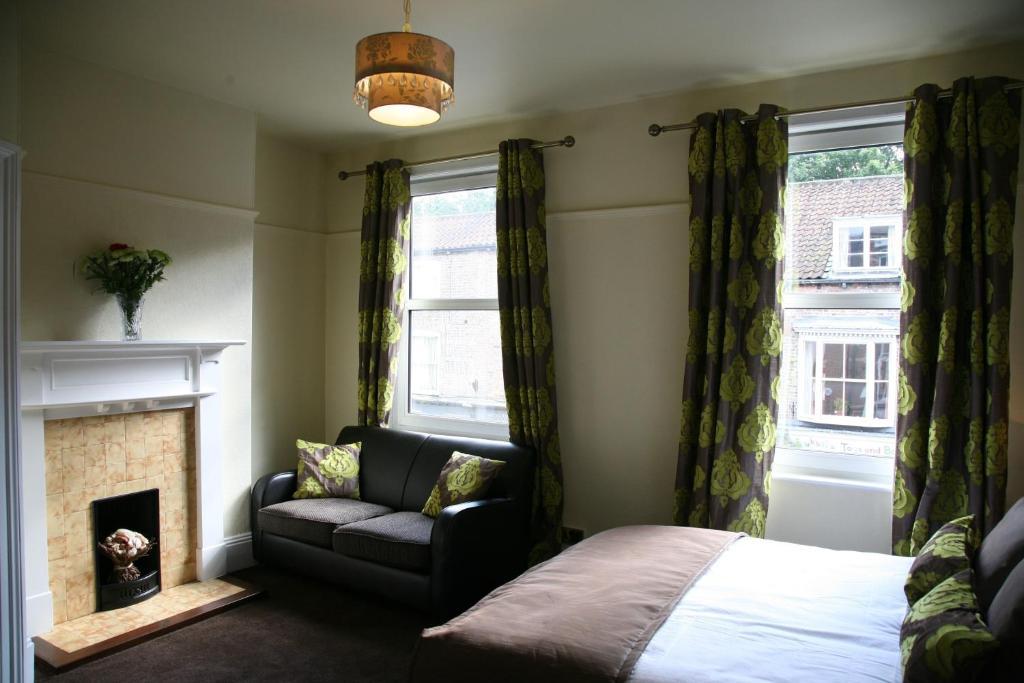 Gillygate 4* York